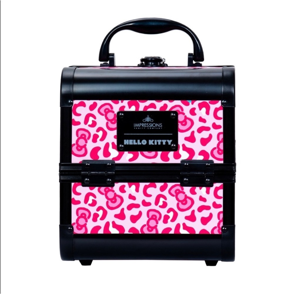NWT Hello Kitty Pink Multicolor Traveling Makeup Box Case - Picture 5 of 5